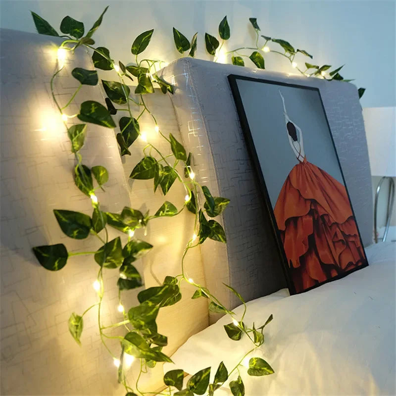 Luces de hadas con vid artificial y bombillas LED