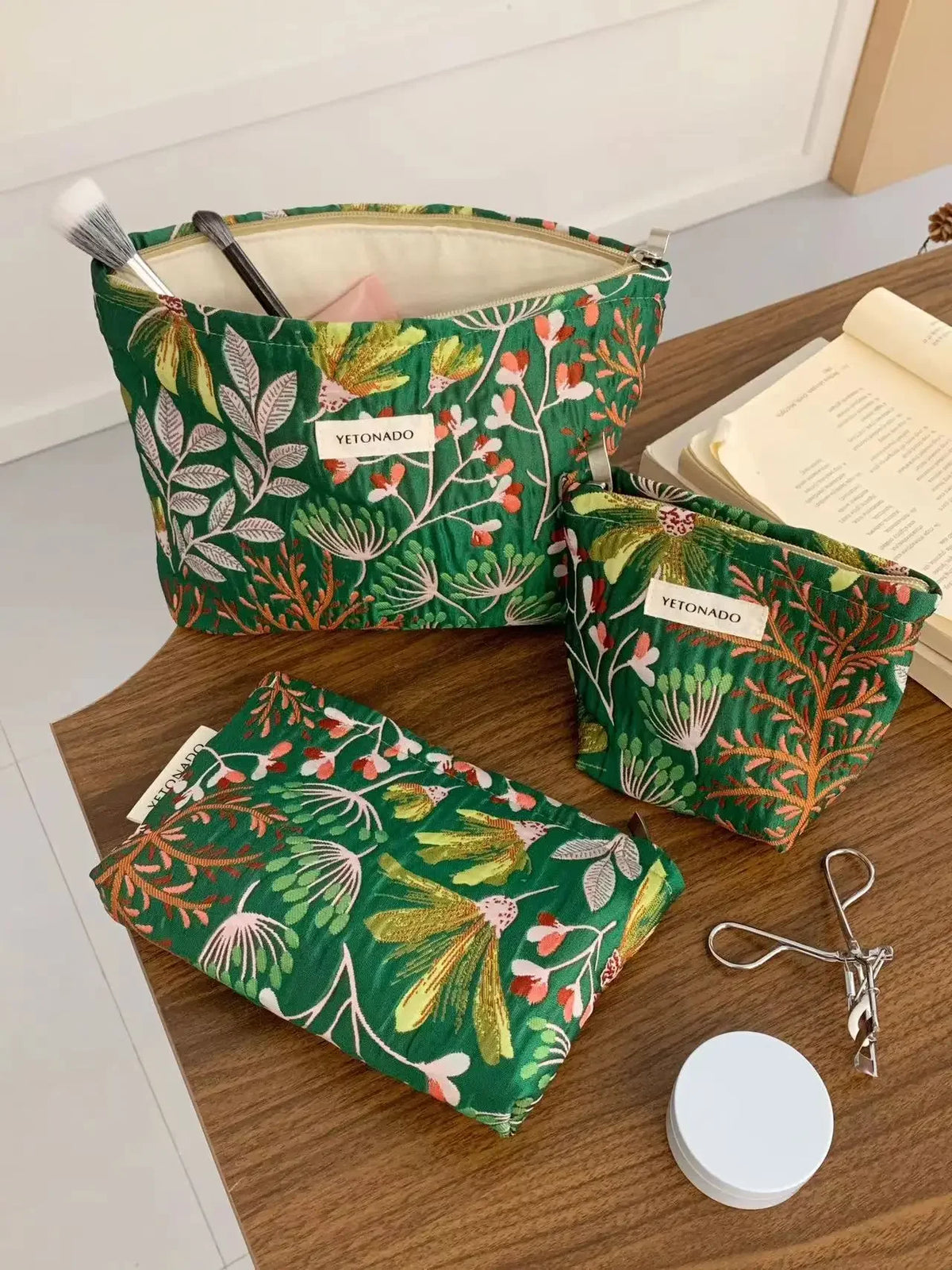 Vintage Floral Cosmetic Bag - Portable Makeup & Toiletry Organizer