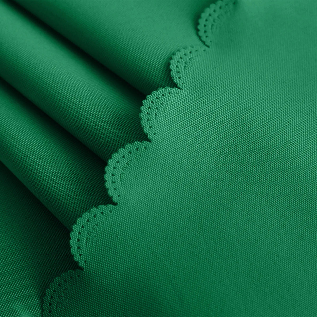 Round Solid Color Polyester Tablecloth for Weddings, Parties & Dining