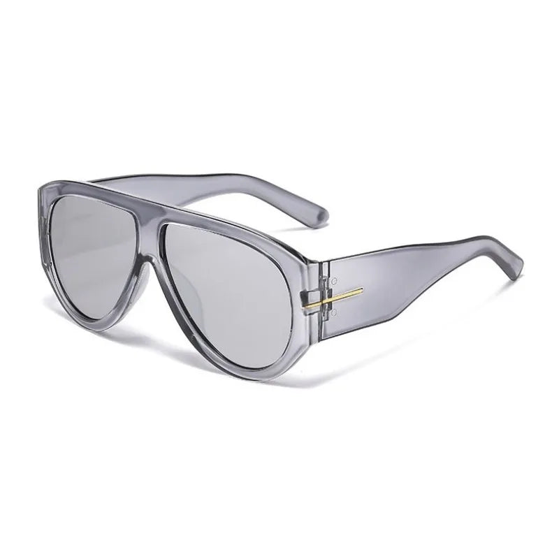 Gafas de ojo de gato Y2K grandes de plástico transparente con finos acentos dorados