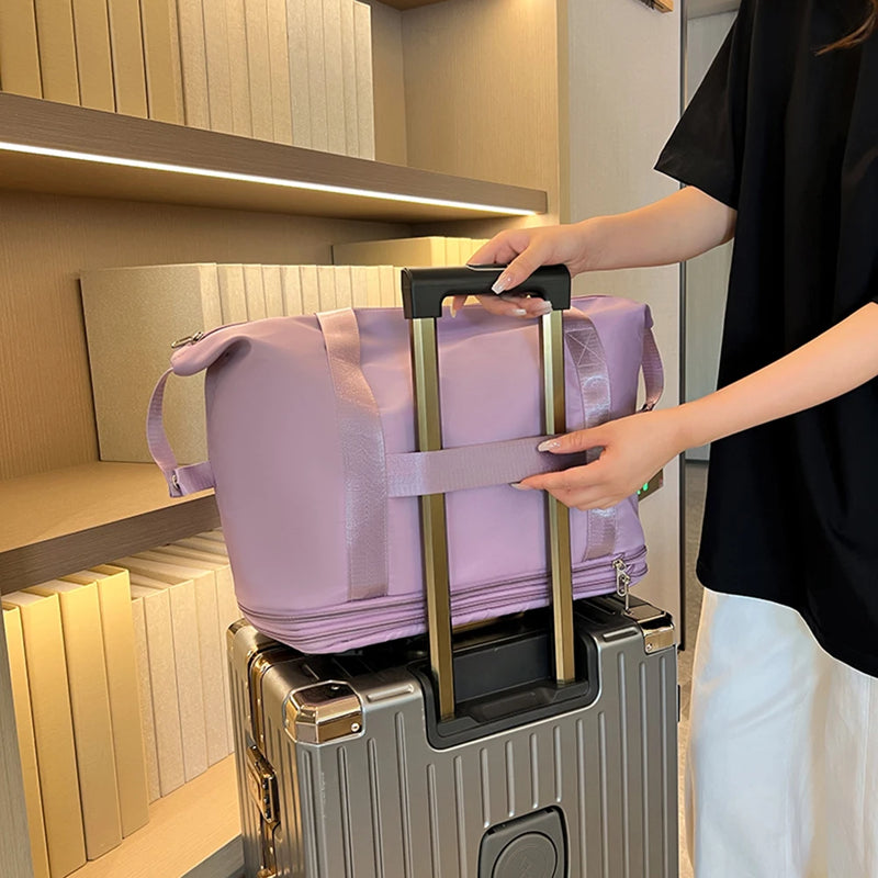 Collapsible Wheeled Duffle Bag with Dry-Wet Separation