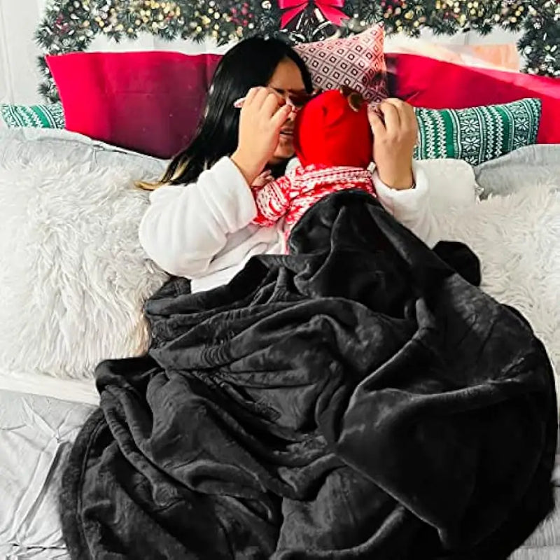 Black Microfiber Fleece Blanket