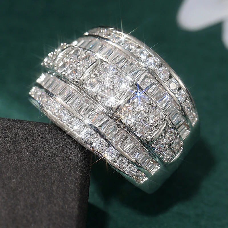Elegant Women's Eternal Ring with Sparkling Cubic Zirconia