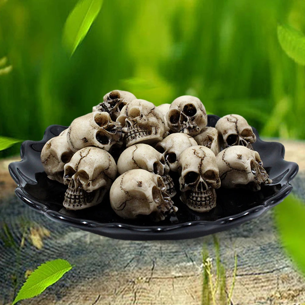 Set of 20 Gothic Skull Figurines for Halloween Decor