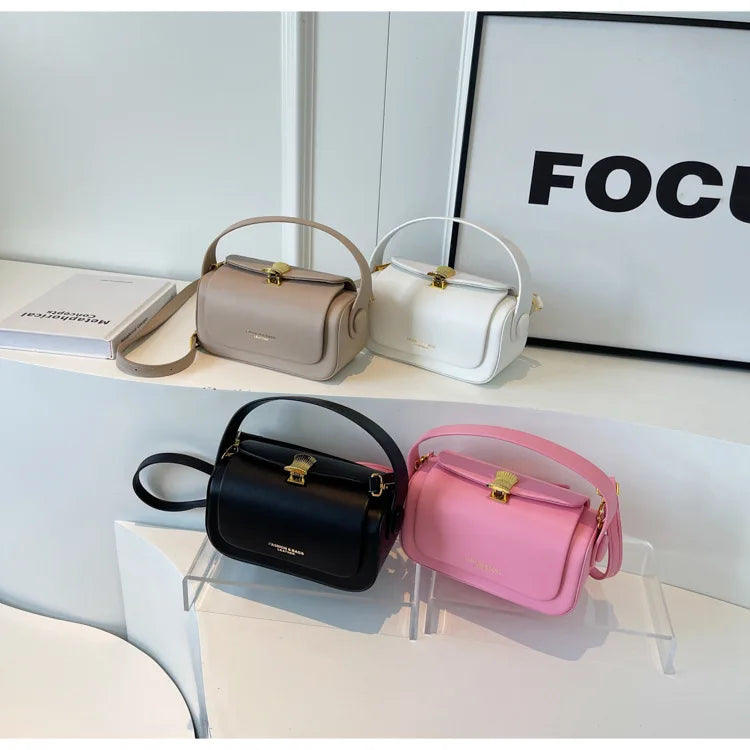 Classic Retro Crossbody Shoulder Bag with Textured Flap