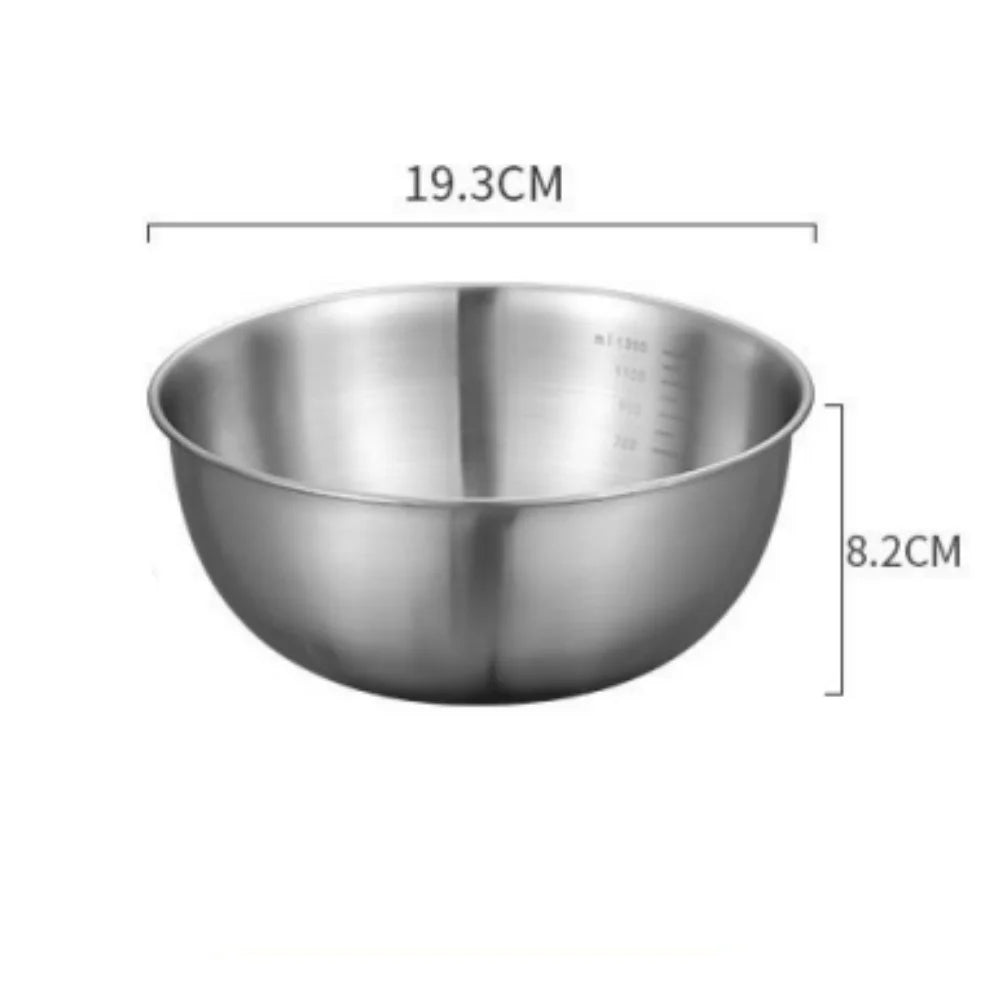 A stainless steel mixing bowl with a diameter of 19.3cm and a depth of 8.2cm.