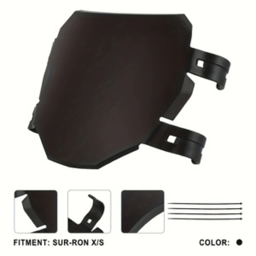 Cubierta universal negra deflector de viento para motocicletas todoterreno, vista lateral.