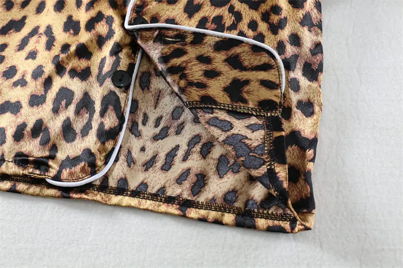 Kids' Cartoon Leopard Print Pajama Set with Short Sleeves