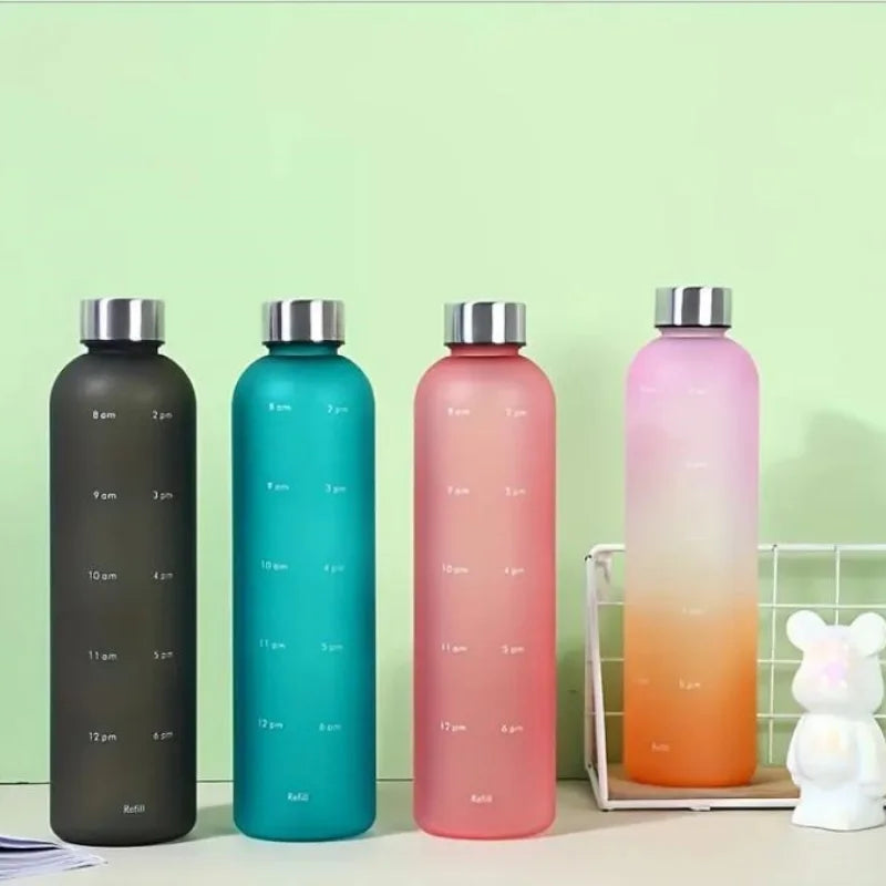 Botella de Agua Deportiva con Gradiente y Marcas de Medición