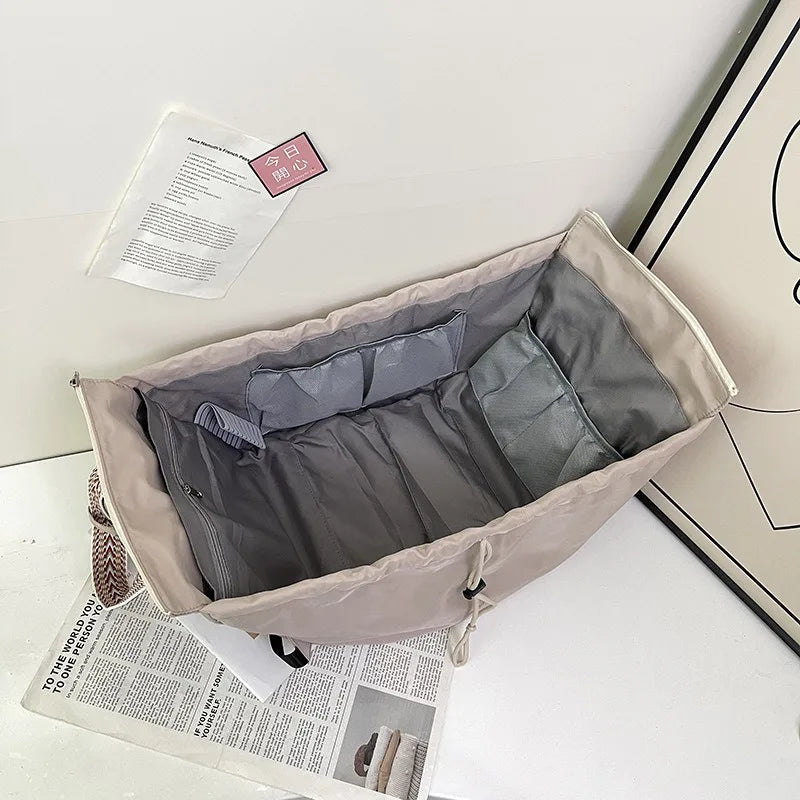 Versatile Nylon Shoulder Bag with Large Capacity
