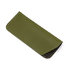 Estuche protector de cuero PU verde oliva y delgado para gafas.