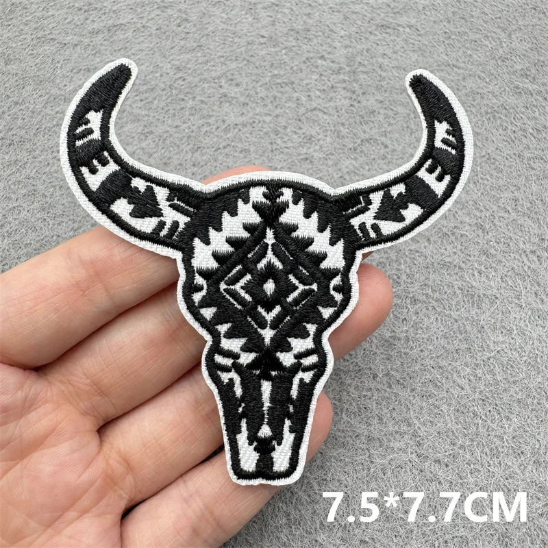 Black & White Racing Flag Embroidered Patches (Iron-On / Sew-On)