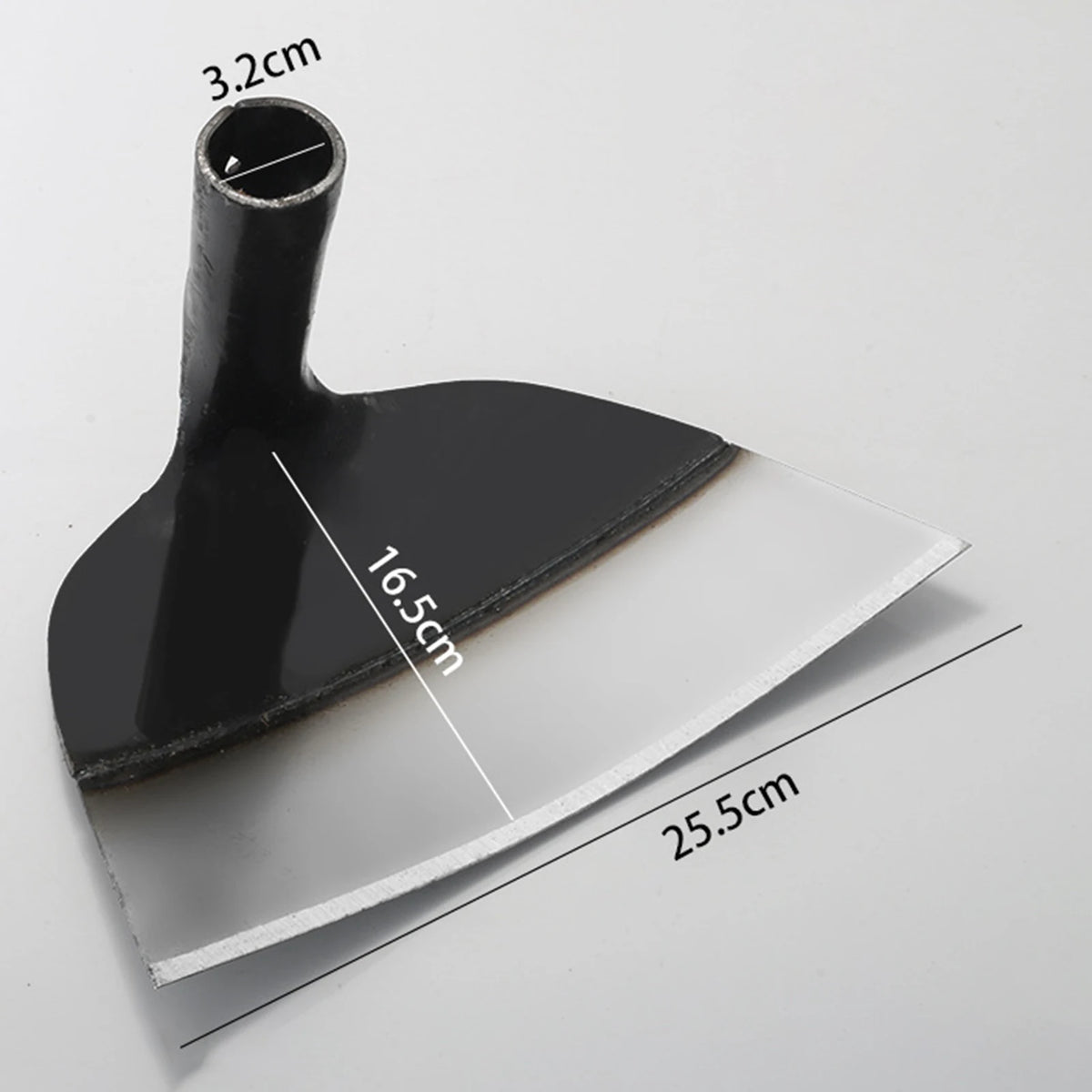 A black stainless steel garden hoe with a handle measuring 3.2cm and a blade measuring 16.5cm.