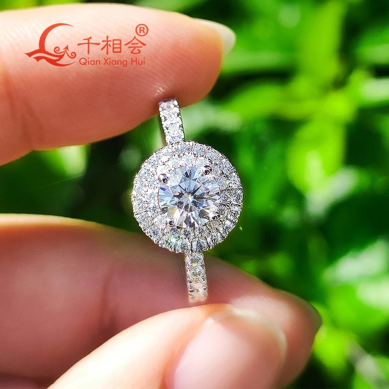Anillo de Compromiso Halo de Moissanite de Lujo en Plata de Ley 925