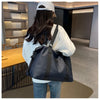 Versatile Large-Capacity Travel Duffel Bag with Water-Resistant Oxford Fabric