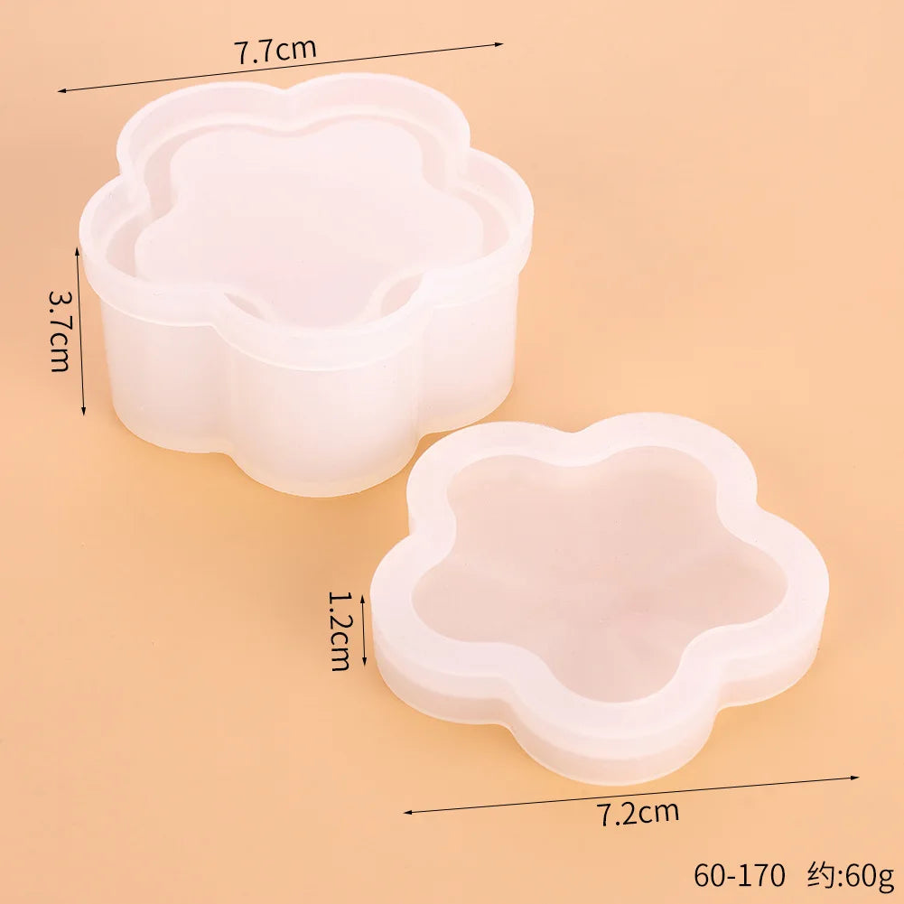 A set of clear silicone resin jewelry boxes with lids, showing dimensions and weight.