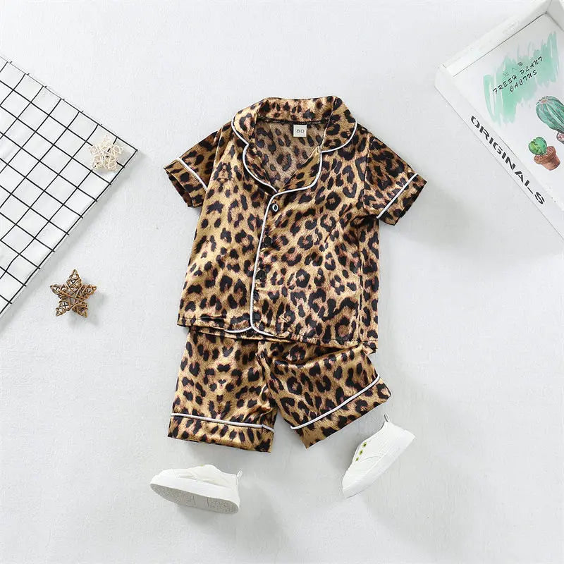 Kids' Cartoon Leopard Print Pajama Set with Short Sleeves