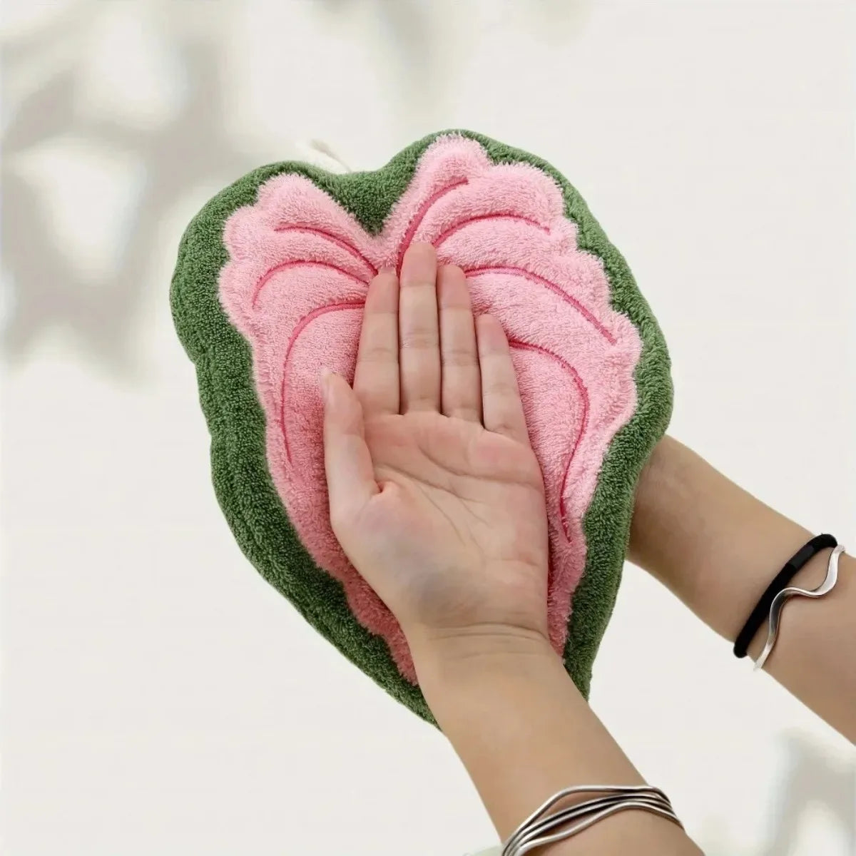 Leaf Design Ultra-Absorbent Quick-Dry Hand Towel with Hanging Loop