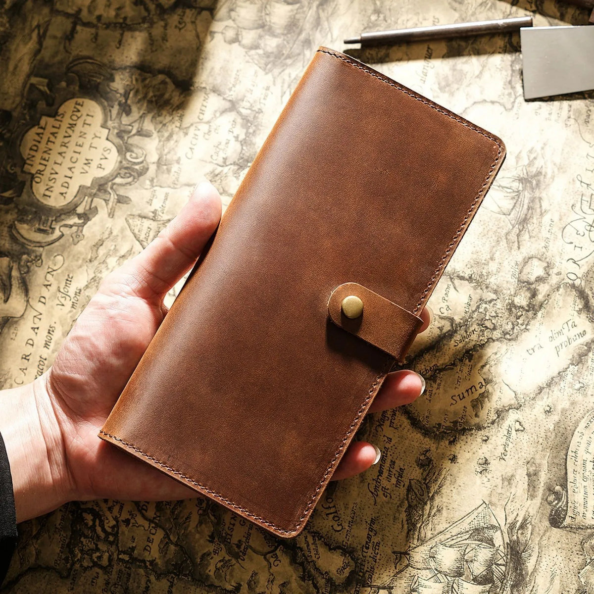 Vintage Leather Long Bifold Wallet with Snap Closure