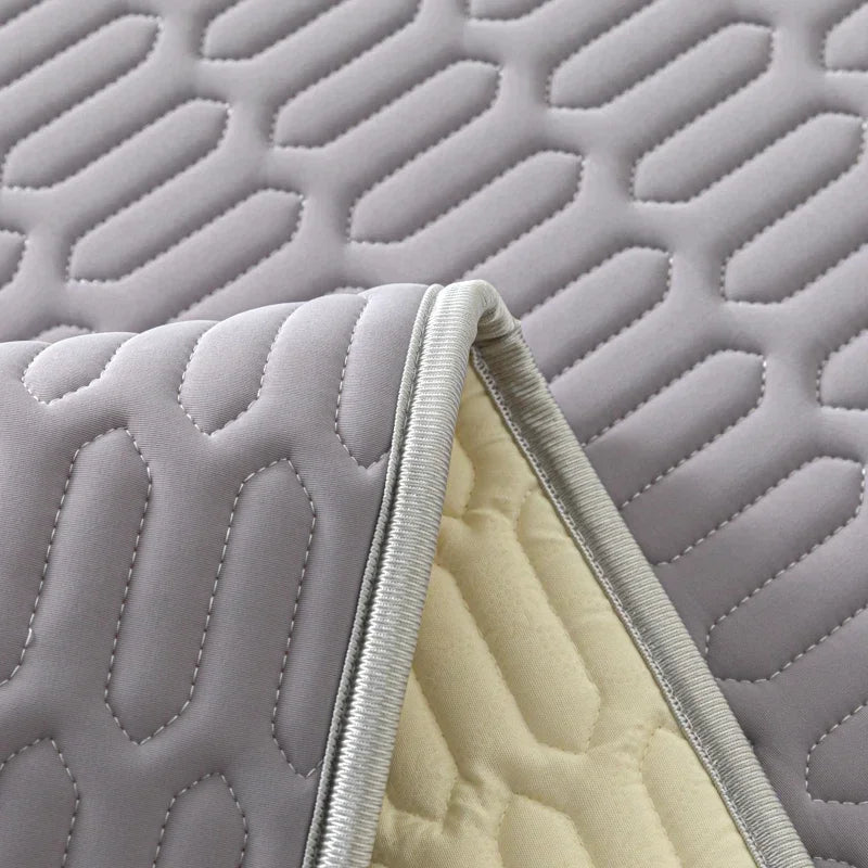 Cooling Ice Silk Bed Sheet Set with Latex Quilted Cover