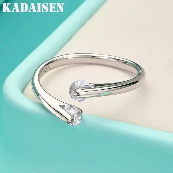 Anillo Ajustable de Plata de Ley 925 con Circonia Cúbica