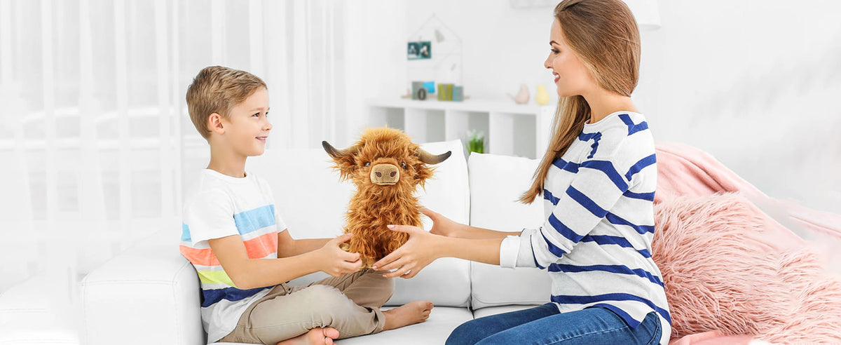 Adorable Highland Cow Plush Toy – Soft and Cuddly 25cm Companion
