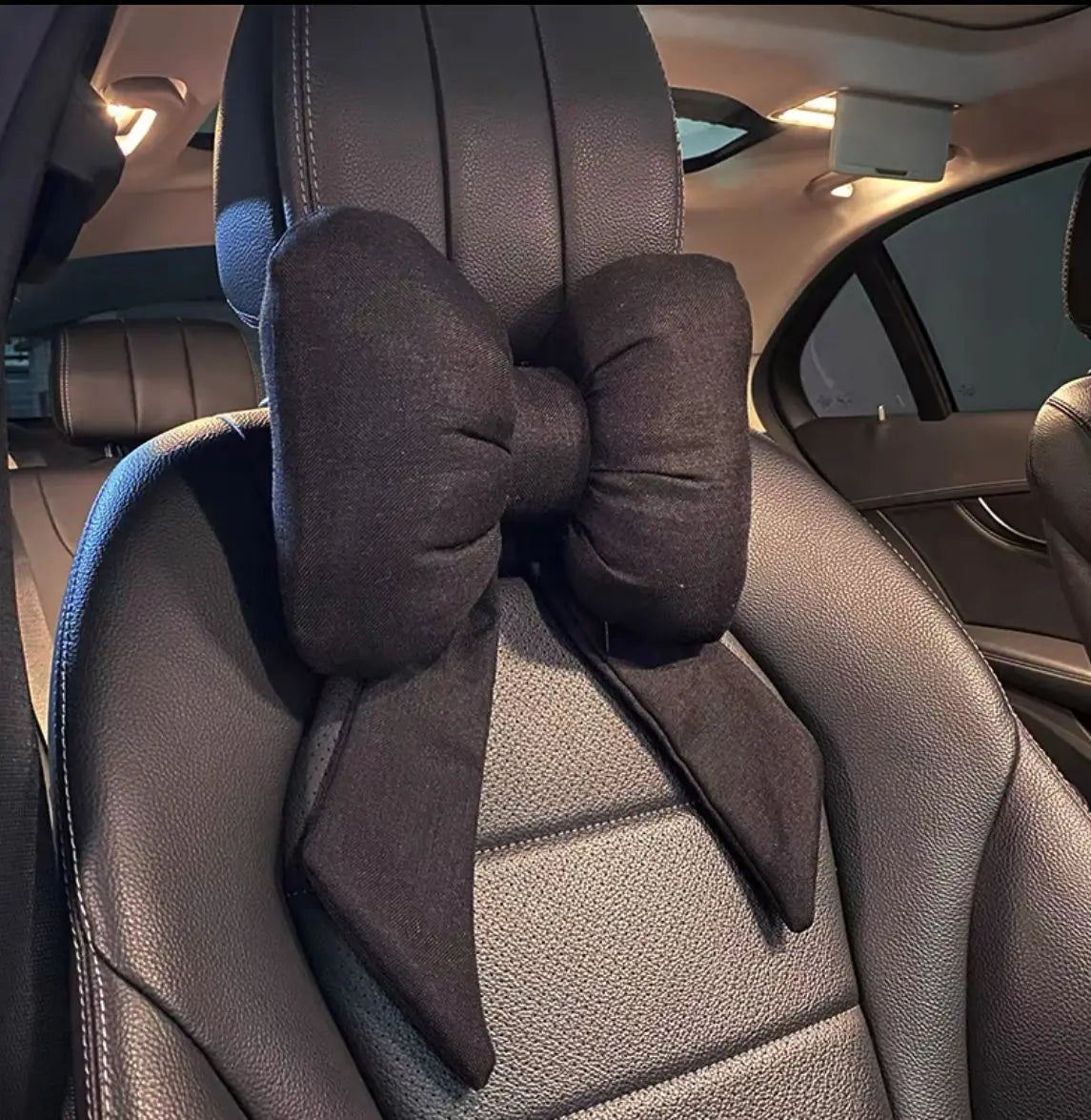 Cute Bowknot Car Neck Pillow – Plush Headrest for Comfortable Drives