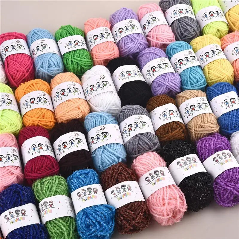 Set de Hilo de Fibra Acrílica de 12 Colores