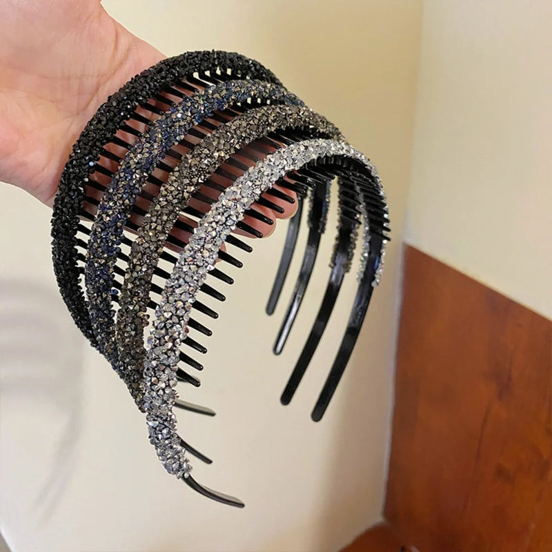 Diadema elástica con incrustaciones de strass