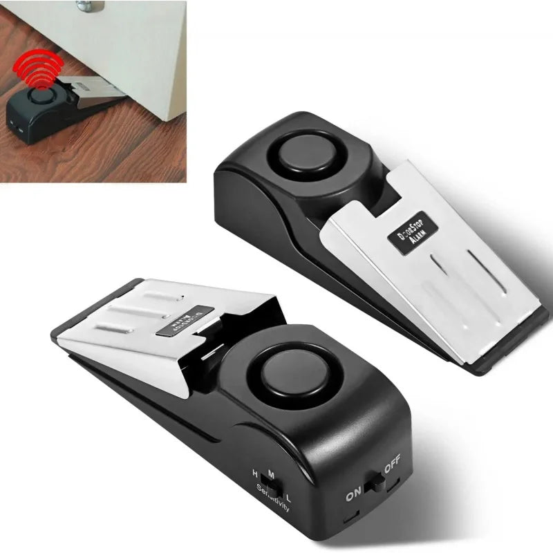 Dispositif de cale anti-cambriolage en plastique noir montré sous différents angles.