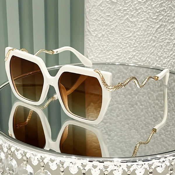 Oversized Fashion Sunglasses with Snake Metal Arms