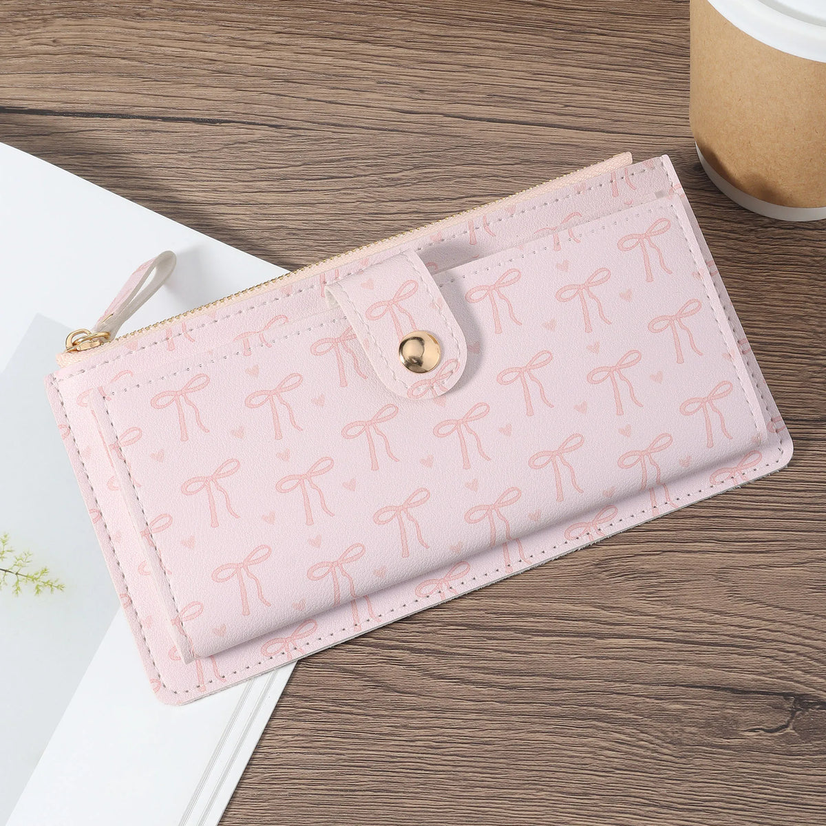 Elegant Folding Wallet with Card Slots and Coin Pocket