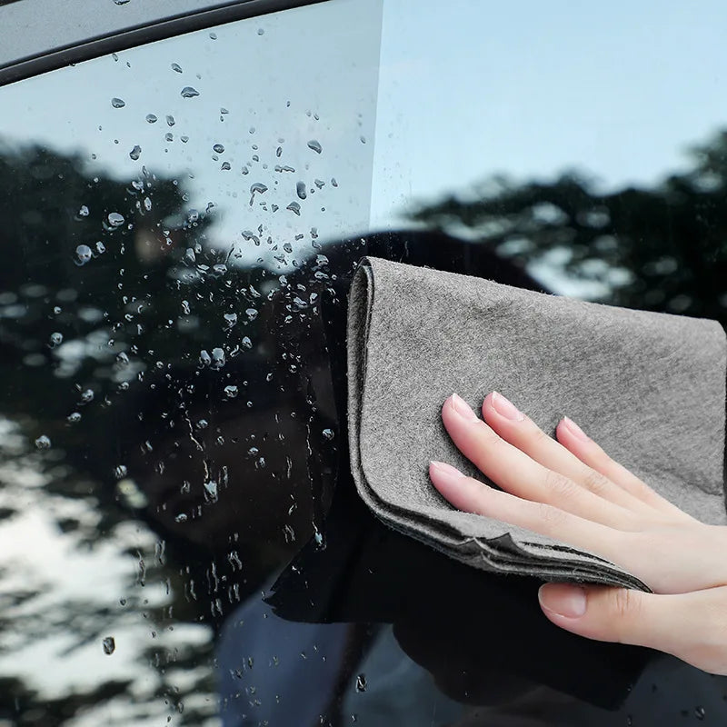 Streak-Free Microfiber Cleaning Cloths (6-Pack)