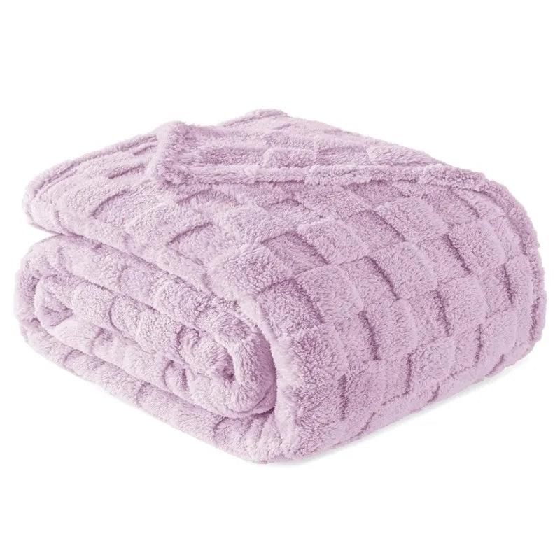 Lilac Checkered Fleece Throw Blanket – Soft & Cozy