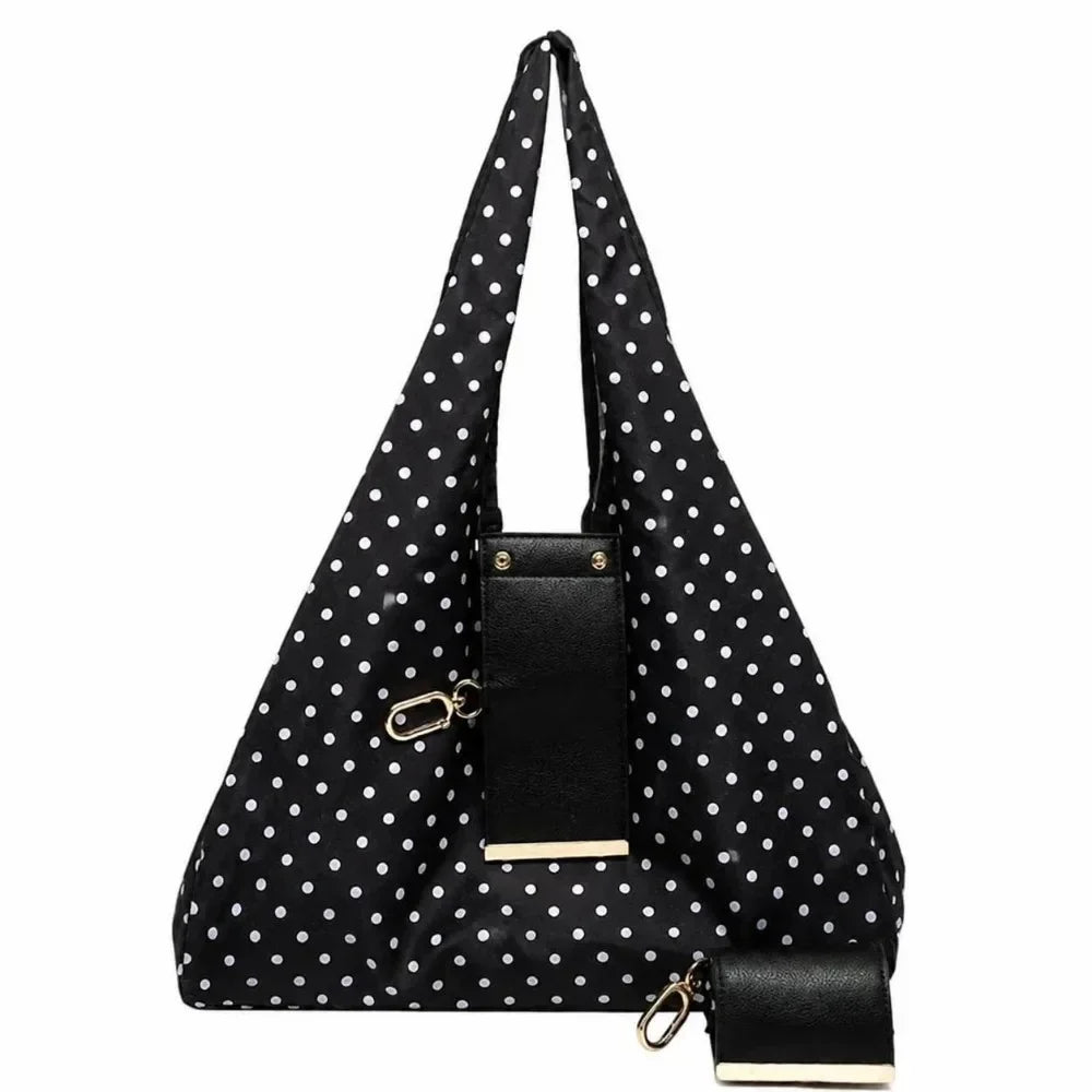 Compact Keychain Tote Bag – Foldable & Reusable Shopping Bag