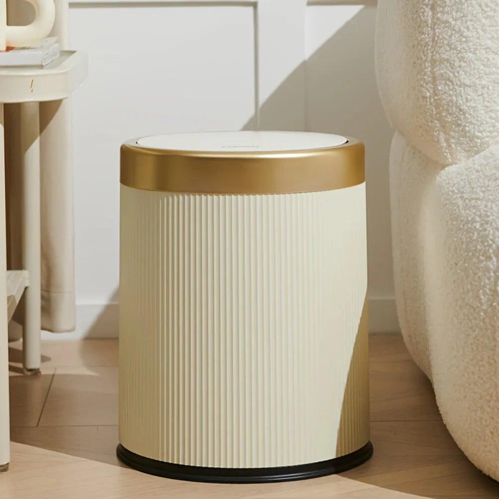 Step-On Trash Can with Lid – Durable Plastic Wastebasket for Home