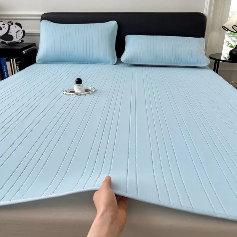 Ice Silk Cooling Bed Pad with Pillowcases – Breathable & Soft Summer Bed Mat