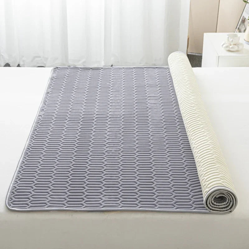 Cooling Ice Silk Bed Sheet Set with Latex Quilted Cover