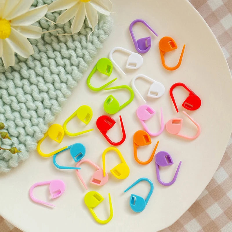 Colorful Locking Stitch Markers for Knitting & Crochet