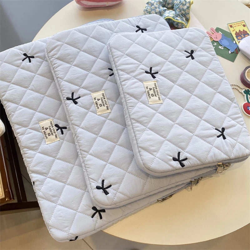 Protective Laptop Sleeve with Floral Print