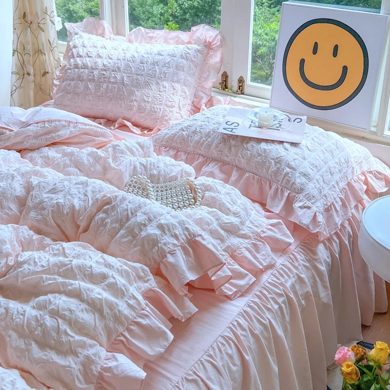 Seersucker Duvet Cover Set with Lace Trim