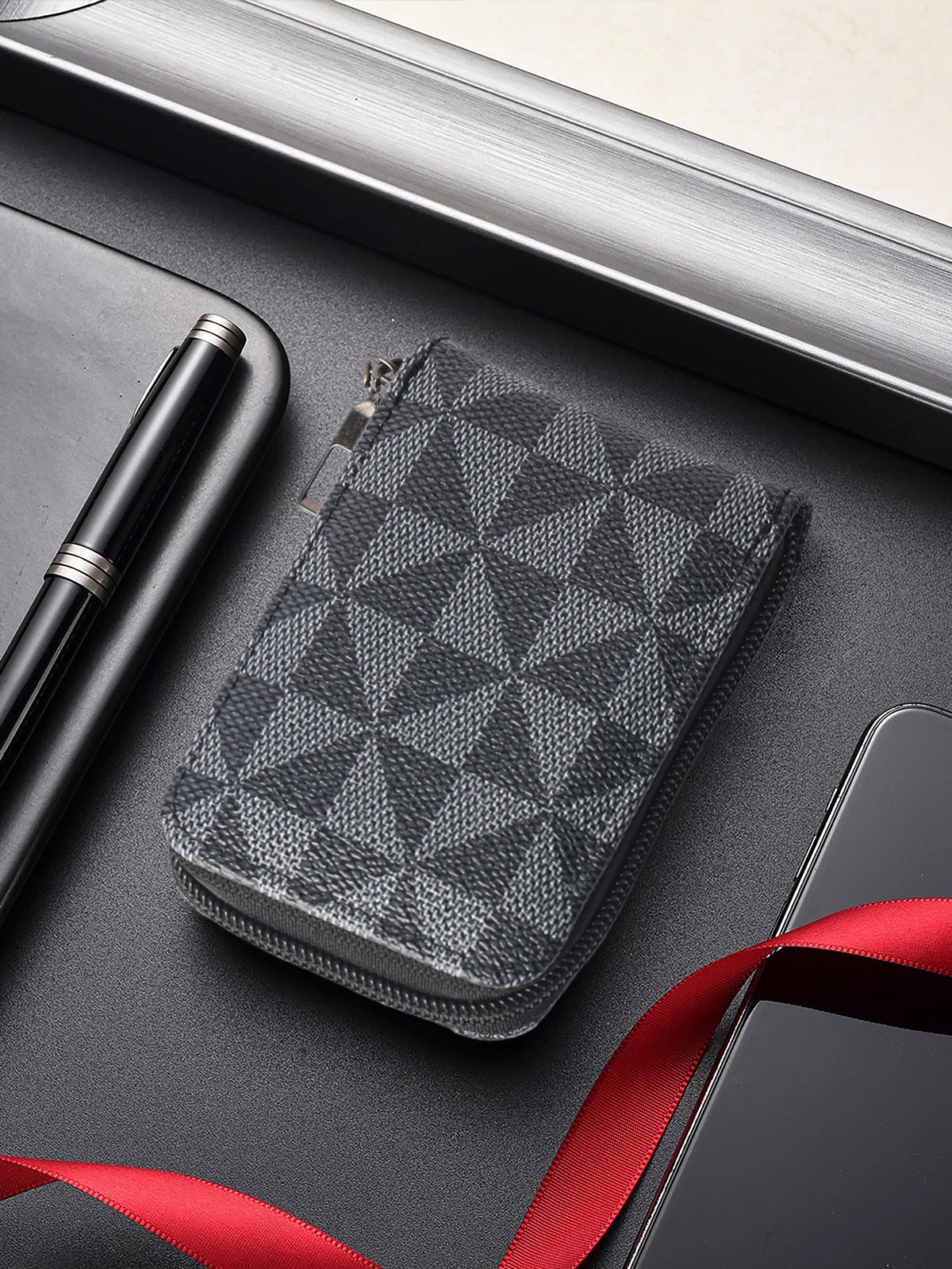 Men's PU Leather Card Holder with Geometric Pattern and Zipper Closure
