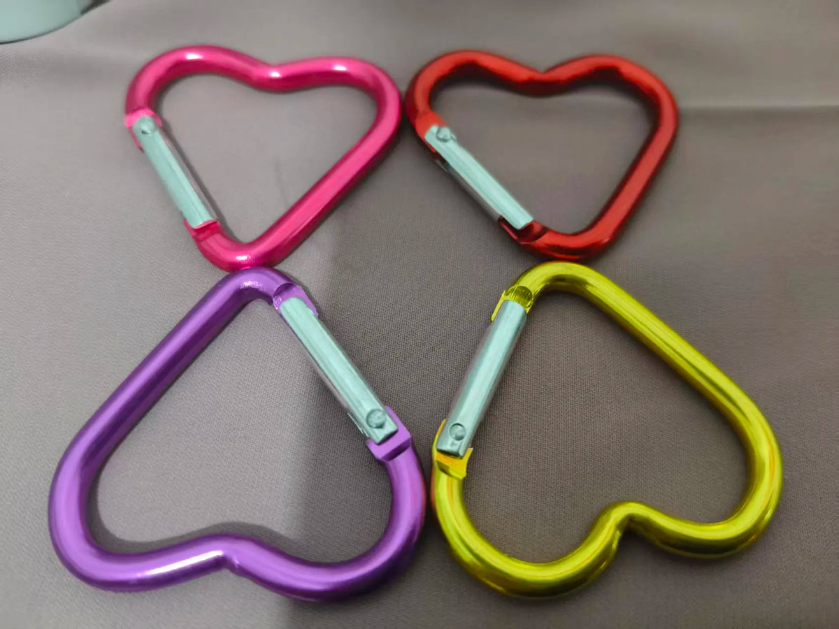 Vibrant Heart-Shaped Carabiner Clips for Keys & DIY Jewelry