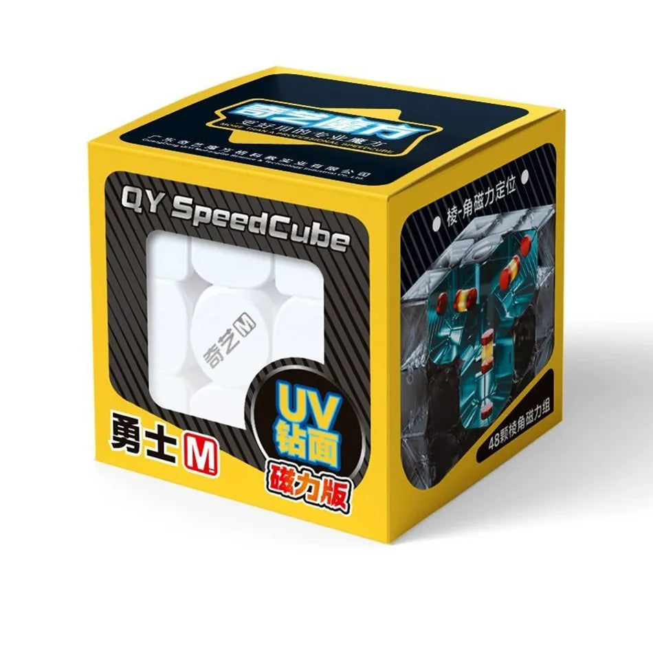 A yellow box for the QY SpeedCube puzzle featuring a white cube and an UV sticker.