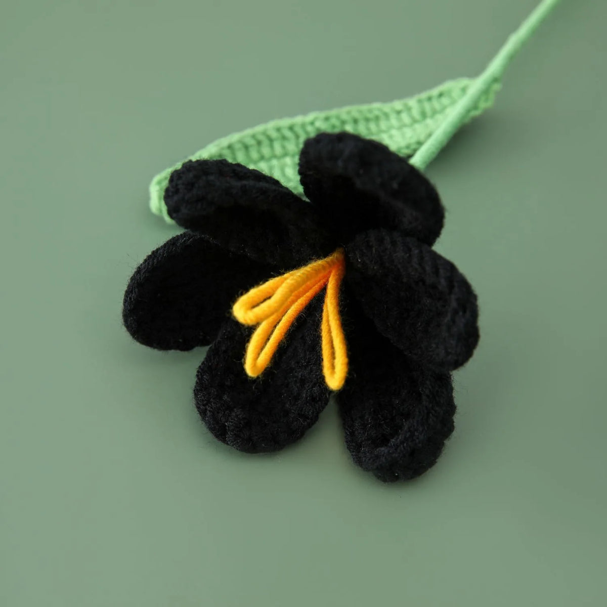 Handcrafted Crochet Tulip Bouquet – Artificial Knitted Flowers for Home Décor & Gifting