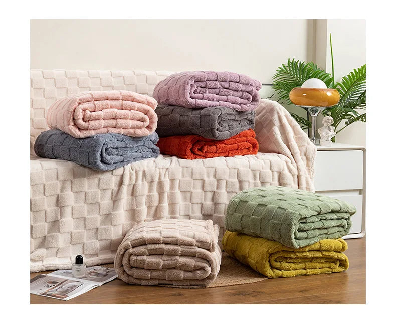 Lilac Checkered Fleece Throw Blanket – Soft & Cozy
