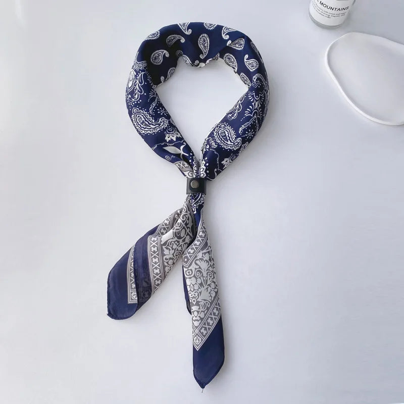 Eleganter Paisley-Seidenschal