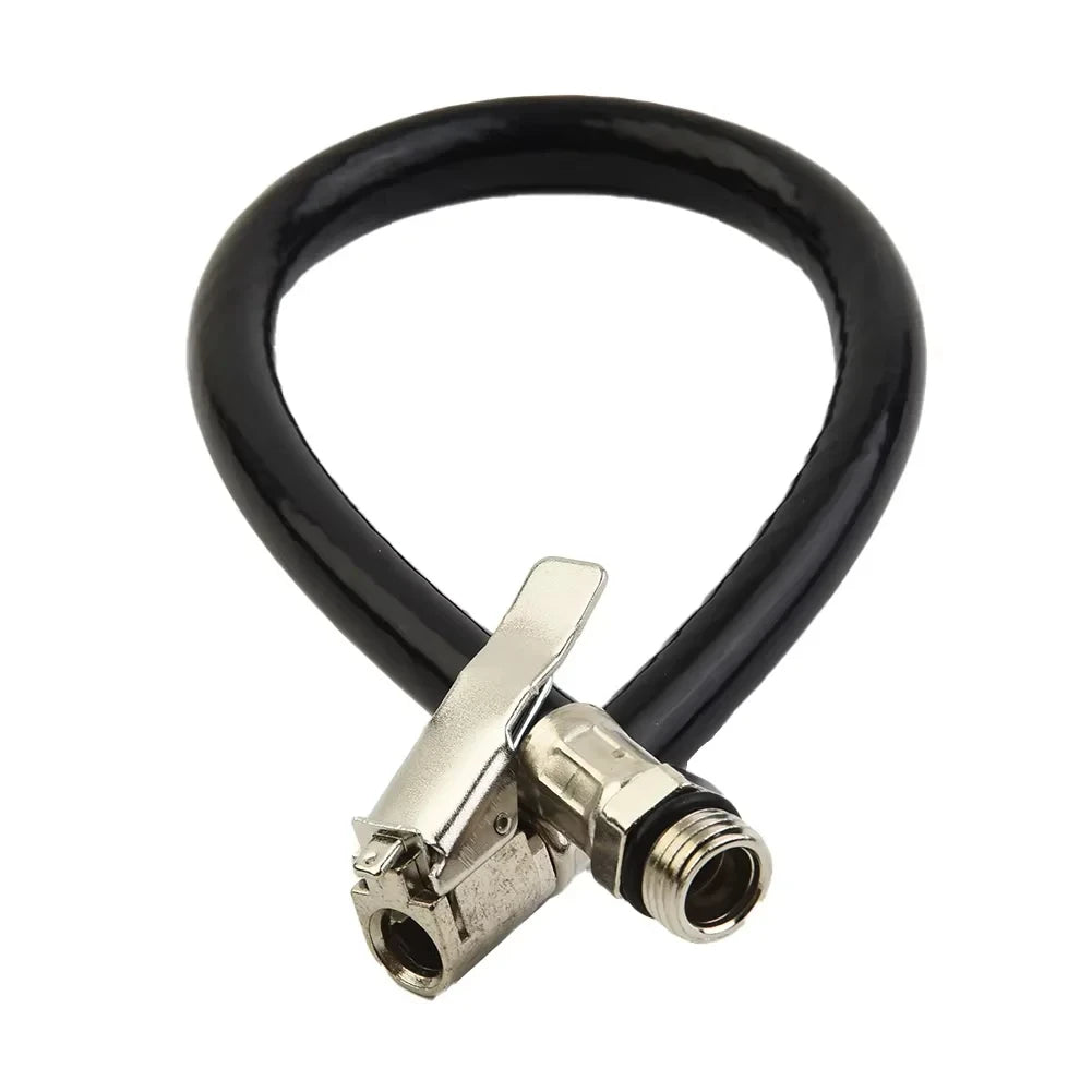 Inflador portátil de aire negro con conexión plateada y manómetro.