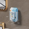 Hellblaue, wandmontierte Toilettenpapierdispenser mit klarem Plastiksleeve vor grauer Wand.