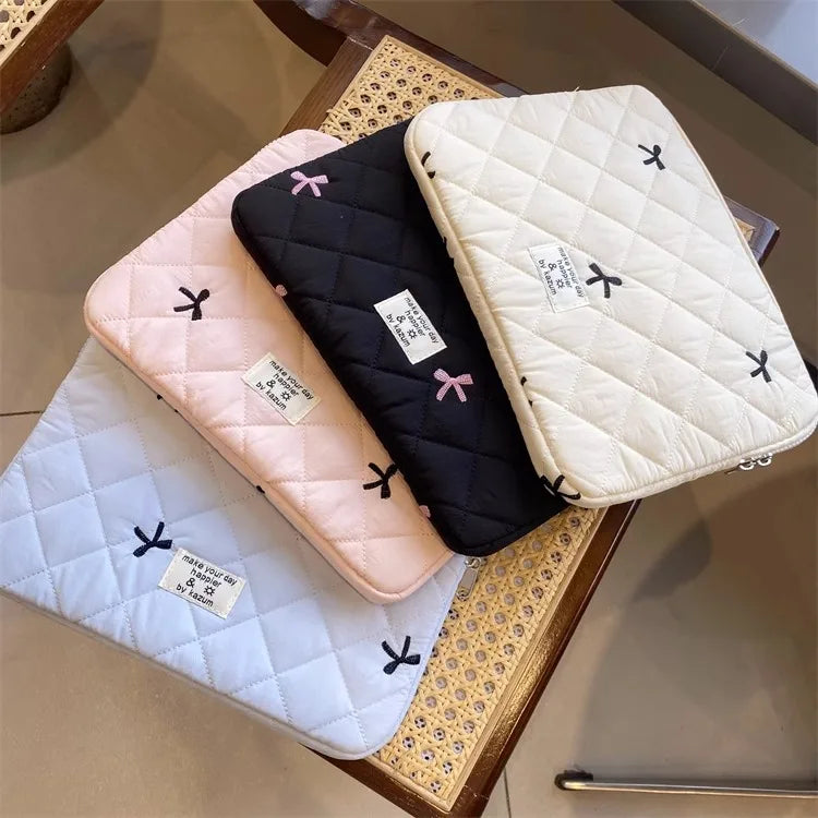Protective Laptop Sleeve with Floral Print